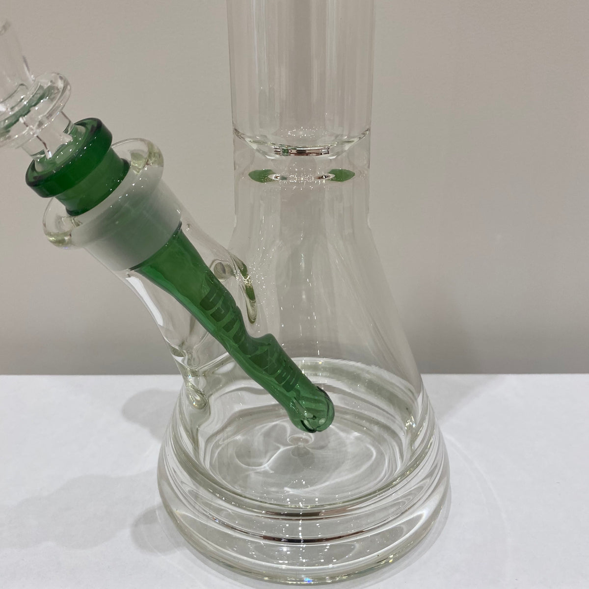 US Tubes Beaker 57, 20 Inch, Constriction, 24mm Joint