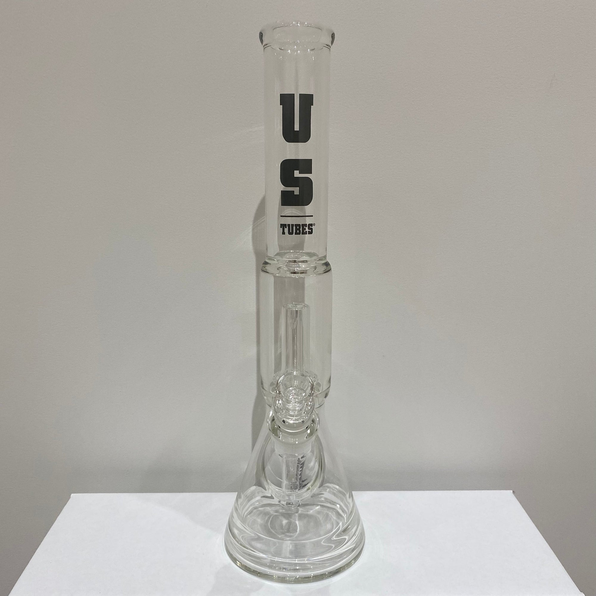 US TUBES Beaker 55 with Circ Perc, 17 Inches, 19mm Joint
