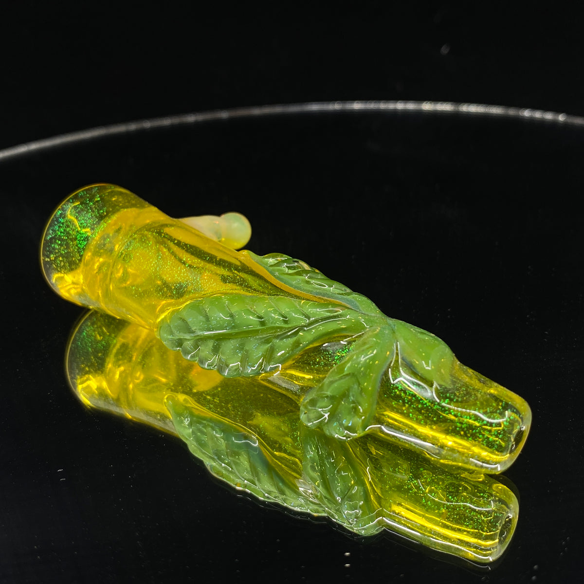 Mr. Gray Dichro Leaf Onie